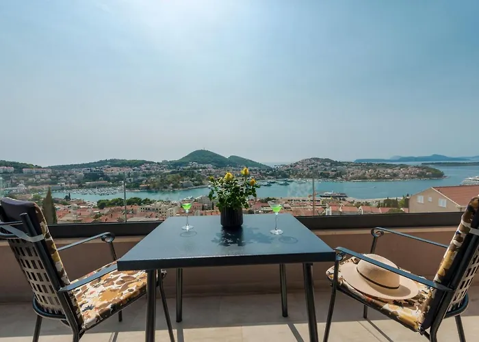 Apartament Makris No1
