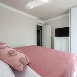 Apartment Makris No1 *