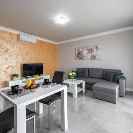 Makris No1 Appartement
