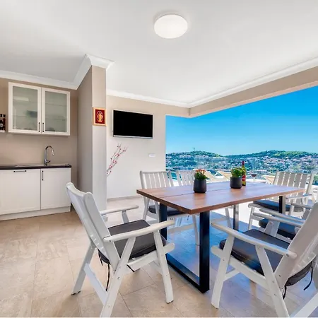 Makris No1 Apartment *