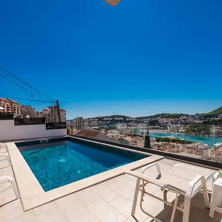 Appartement Makris No1 *
