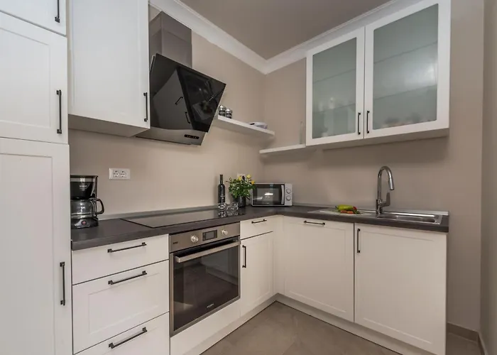 Makris No1 Апартаменты *