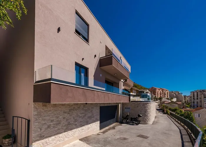 Makris No1